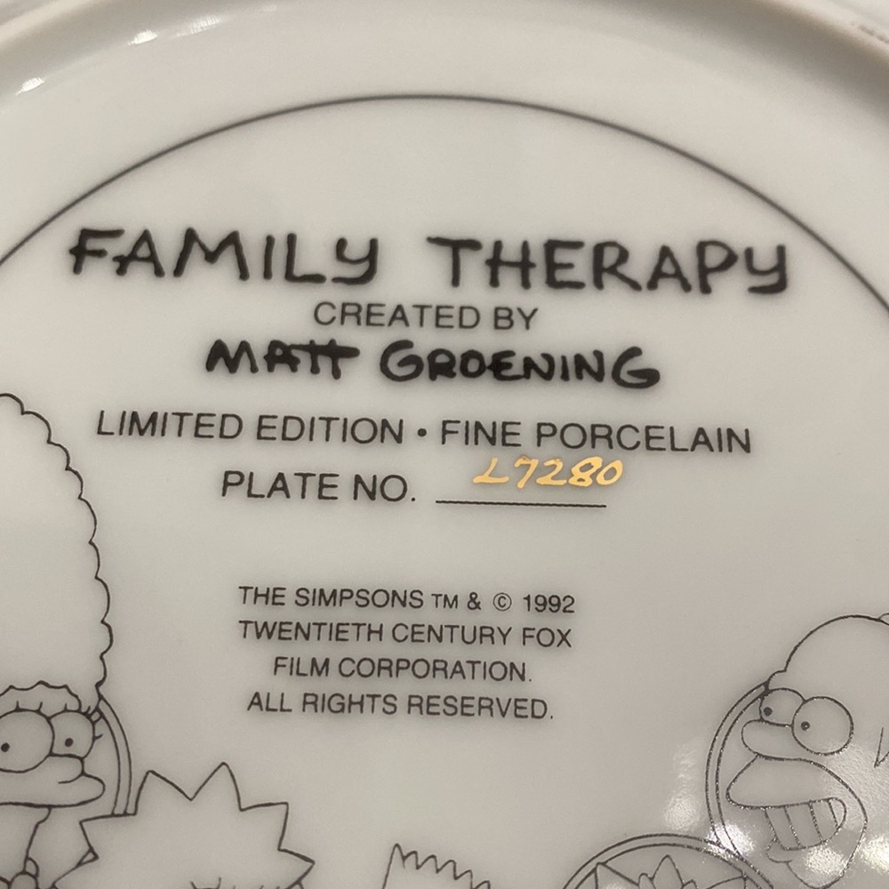 The Simpsons Vintage Limited Edition Porcelain Plate “FAMILY THERAPY” - Picture 5 of 6